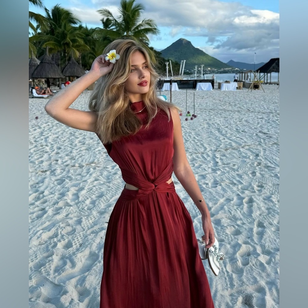 Zara maxi dress Burgundy Sleeveless cut out satin effect evening wedding summer